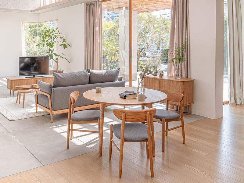 くつろぎと会話の“ヒュッゲ思想”で家族と空間をやわらかくつなぐ家具