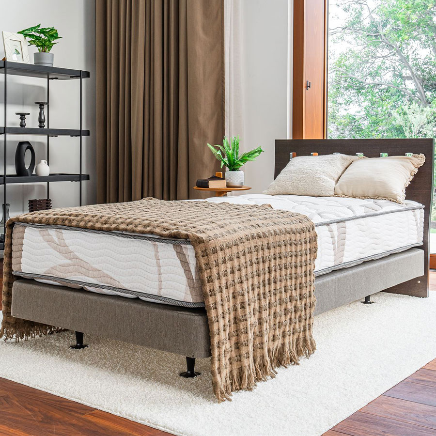 値下げされたシモンズ S-Line ベッドフレーム+マットレスセットは今が