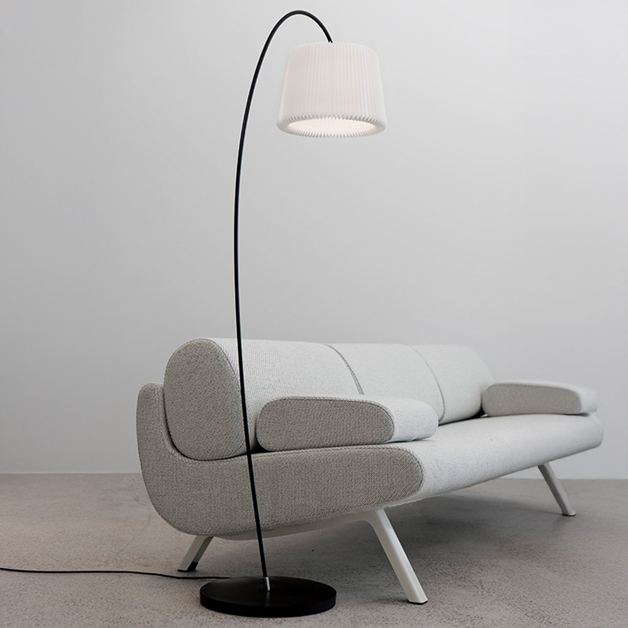 LE KLINT　レクリント　フロアランプ　スノードロップ ペーパーホワイトKF320MSW（送料込み・玄関渡し品）
