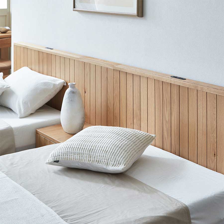 コンセント付ヘッドボード