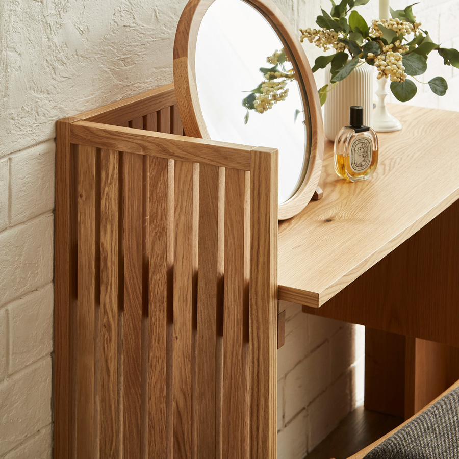 格子柄が、伝統とモダンを調和させた上質な雰囲気を演出