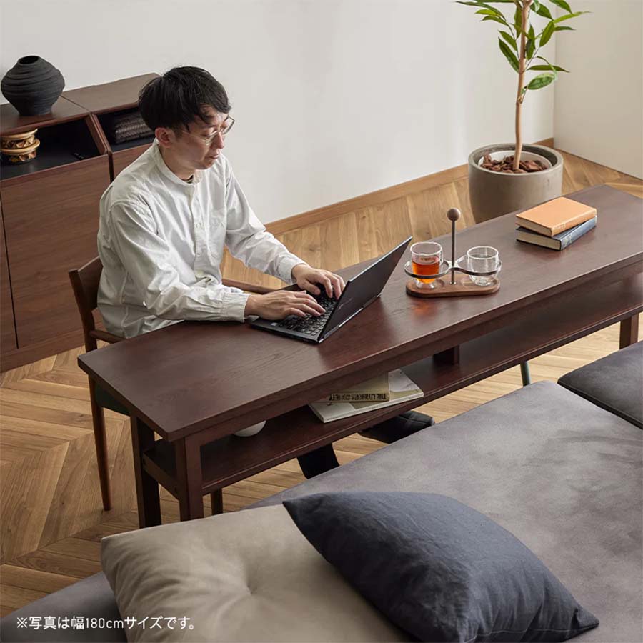 デスクワークや作業にも最適