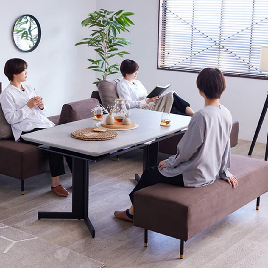 食事をするダイニング・くつろぐリビング