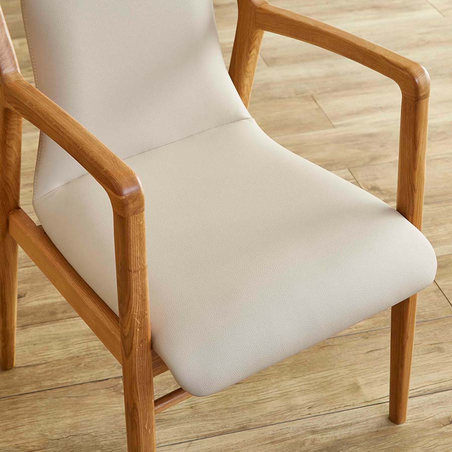 内部構造はチップウレタン＋ウレタン