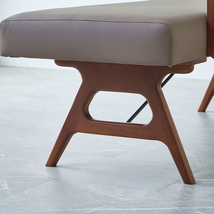 脚：オーク無垢材