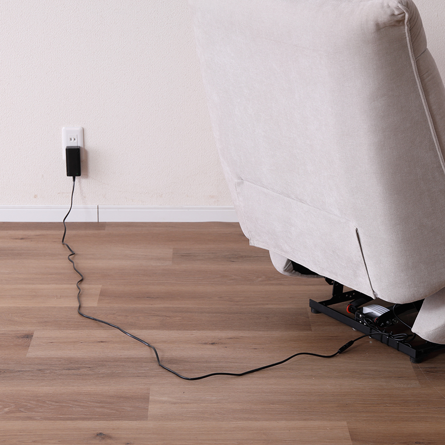 充電コンセント（付属品）