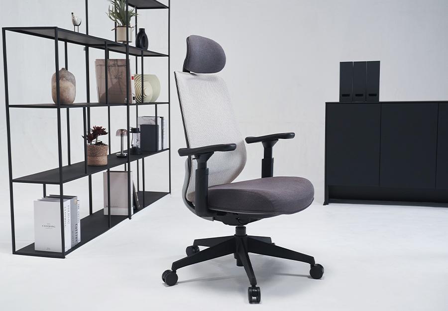 「AEGIS Sienna Chair」の商品ページはこちら